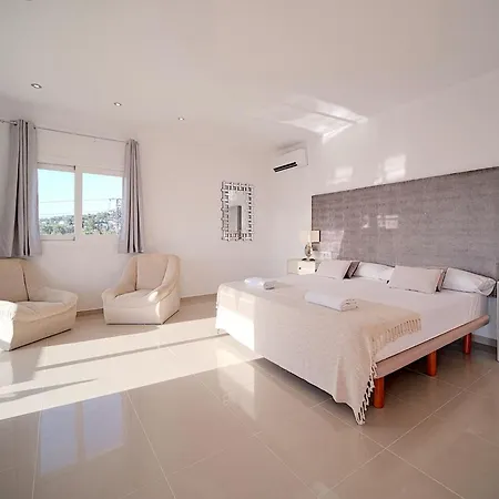 Inibiza - Romeo Villa *